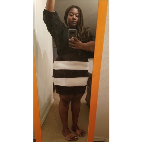 *Black & White Sheer Dress w/Stripes & Pearls* - Picture 7 of 8